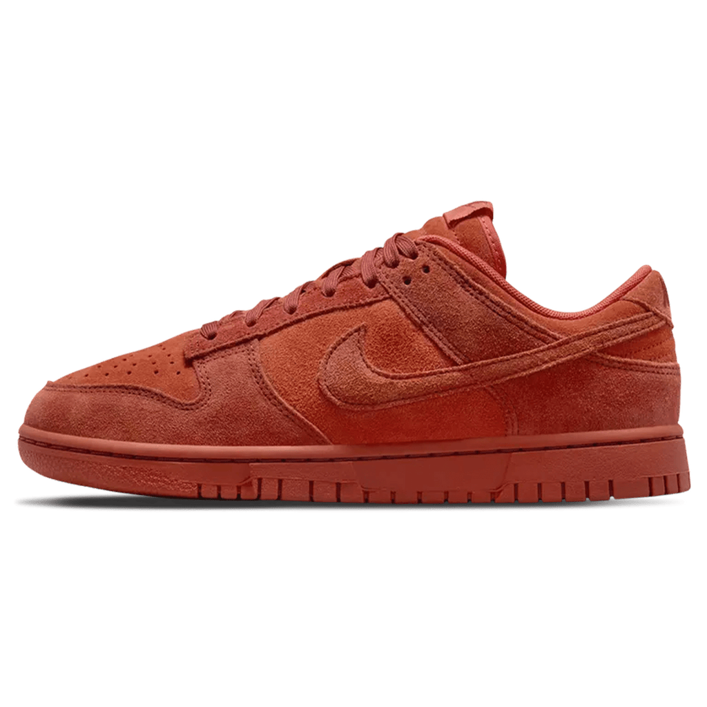 Nike Dunk Low SE Wmns 'Valley Of Fire' — UK 2.5 | EU 35.5 | US 5 — Front View