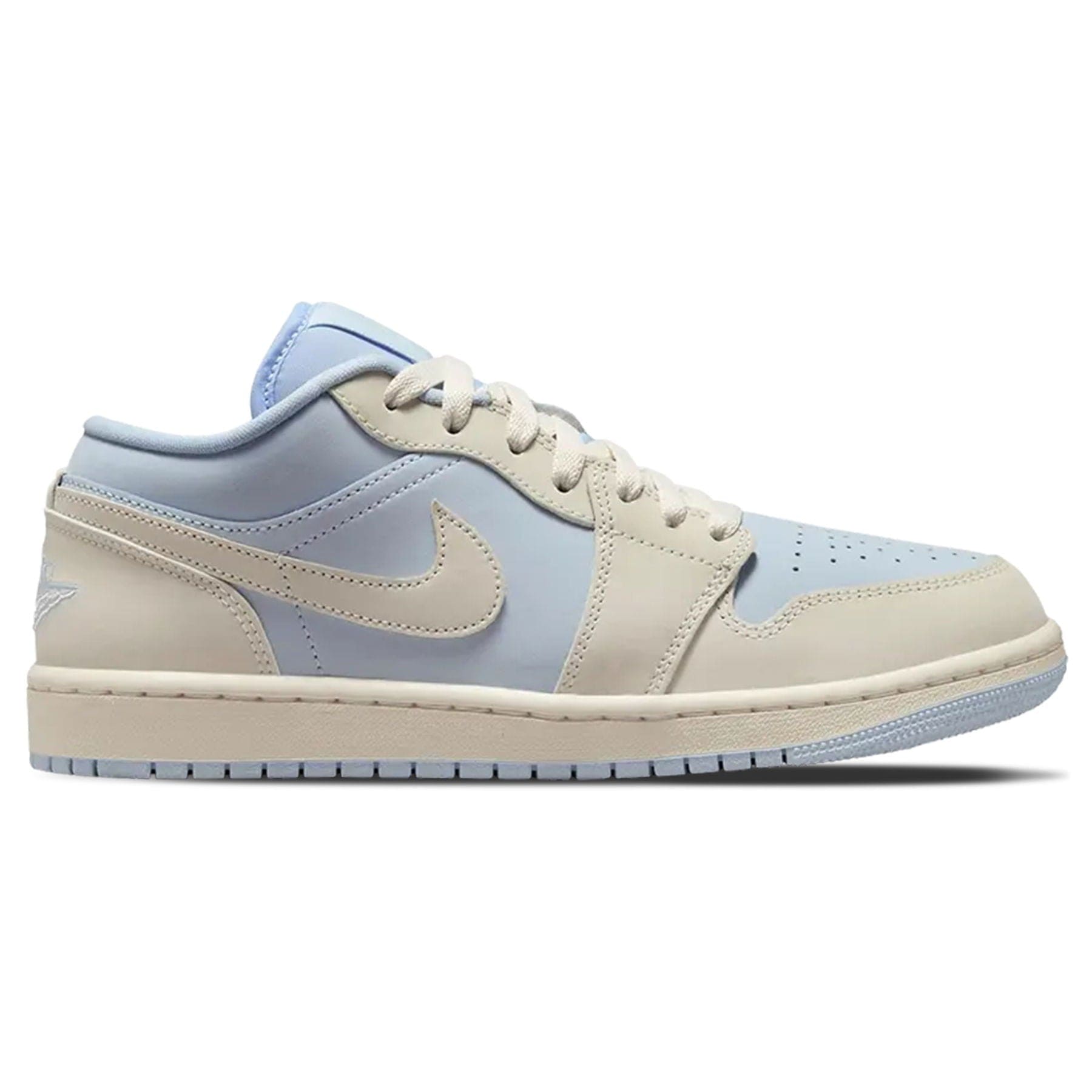 Air Jordan 1 Low SE Wmns 'Hydrogen Blue Sail' — UK 2.5 | EU 35.5 | US 5 — Side View