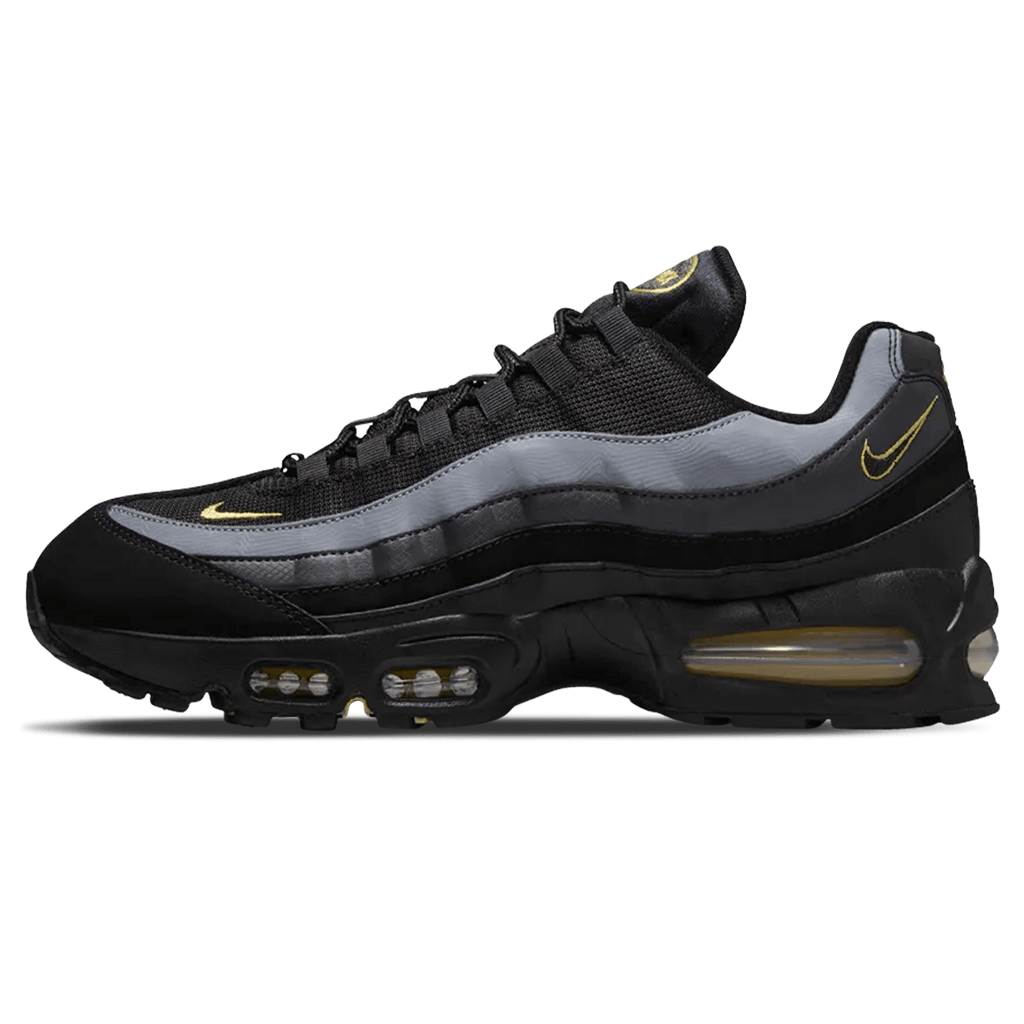 Nike Air Max 95 'Batman' — UK 3 | EU 35.5 | US 3.5 — Front View