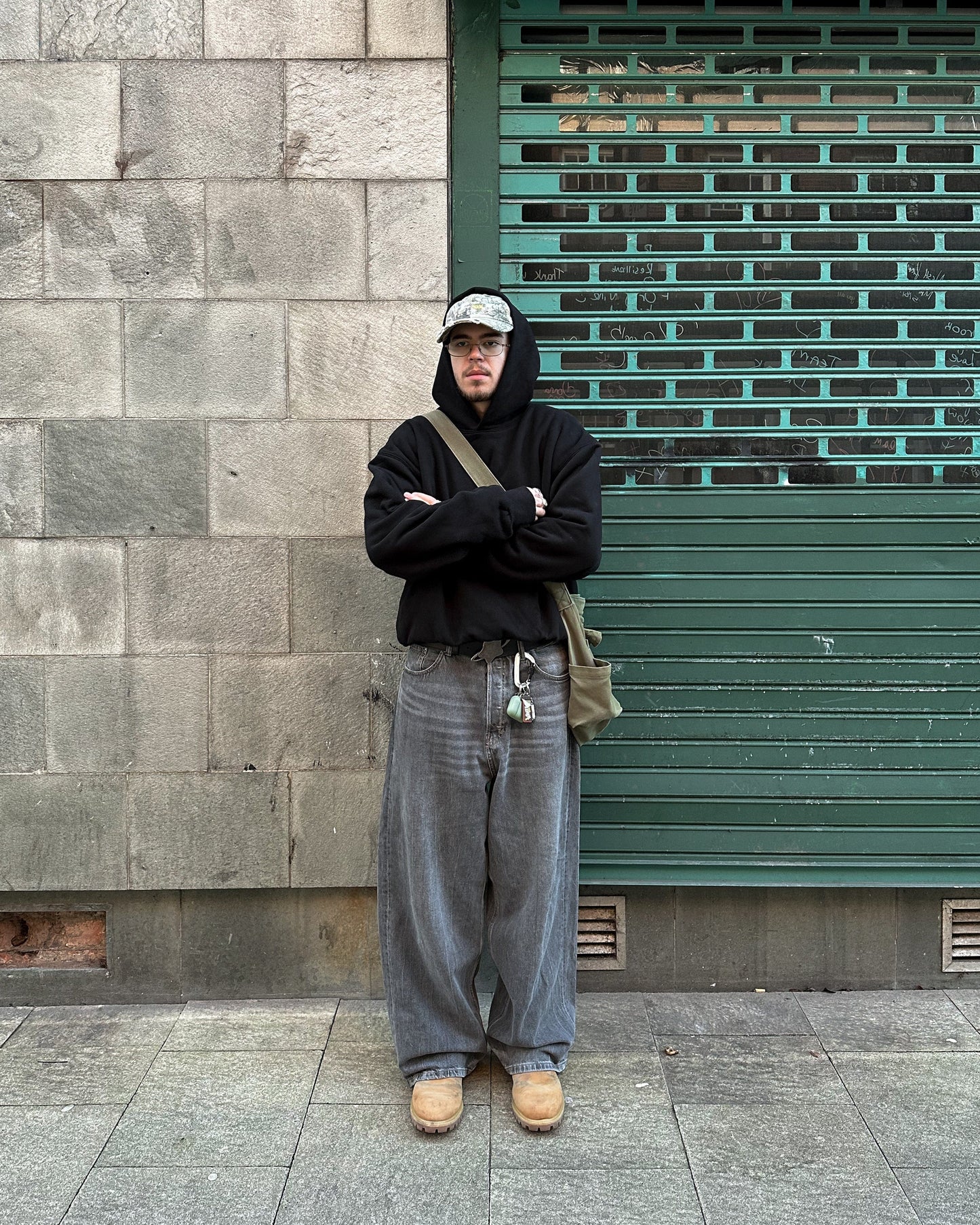KAIZEN MARKET DOUBLE LAYERED HOODIE MIDNIGHT — XS — Side View