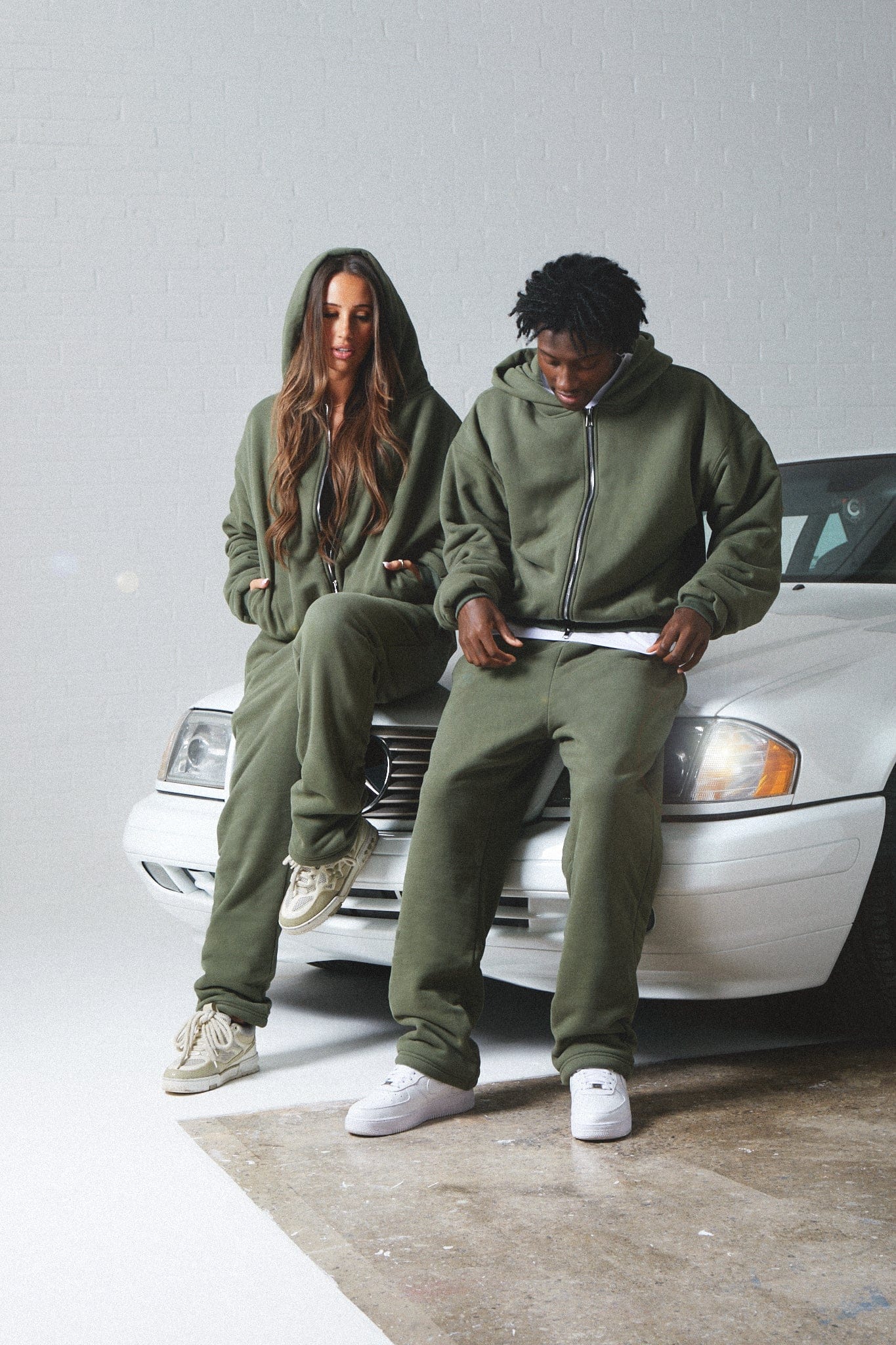 KAIZEN MARKET DOUBLE LAYERED ZIP HOODIE MILITARY — XS — Top View