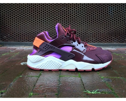 Nike Air Huarache Deep Burgundy Purple Hyper Crimson — UK 3 | EU 35.5 | US 3.5 — Side View