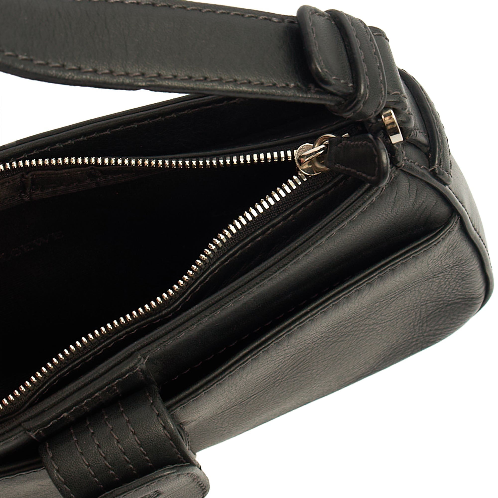 Loewe Shoulder Bag Shoulder Bag in Black, Leather — Detail View
