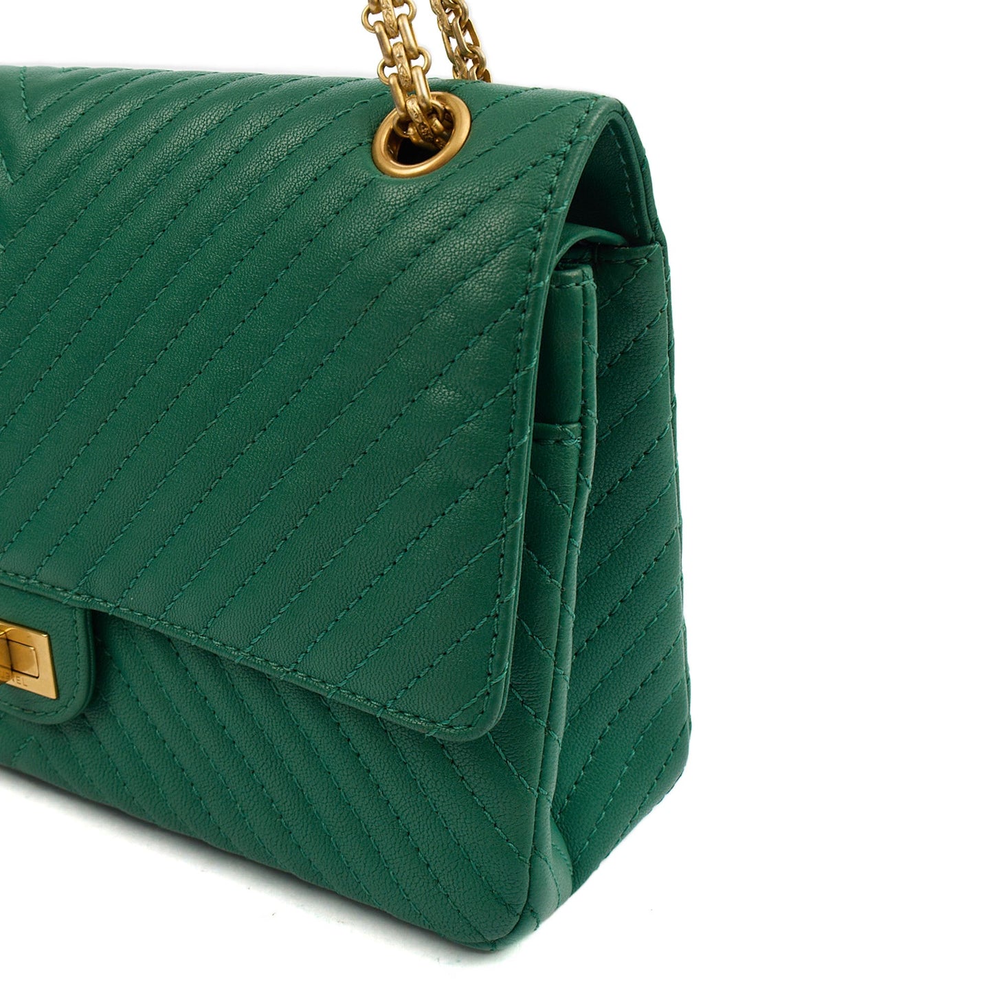 Chanel Shoulder Bag 2.55 Reissue - Medium in Green — Alternate View 7