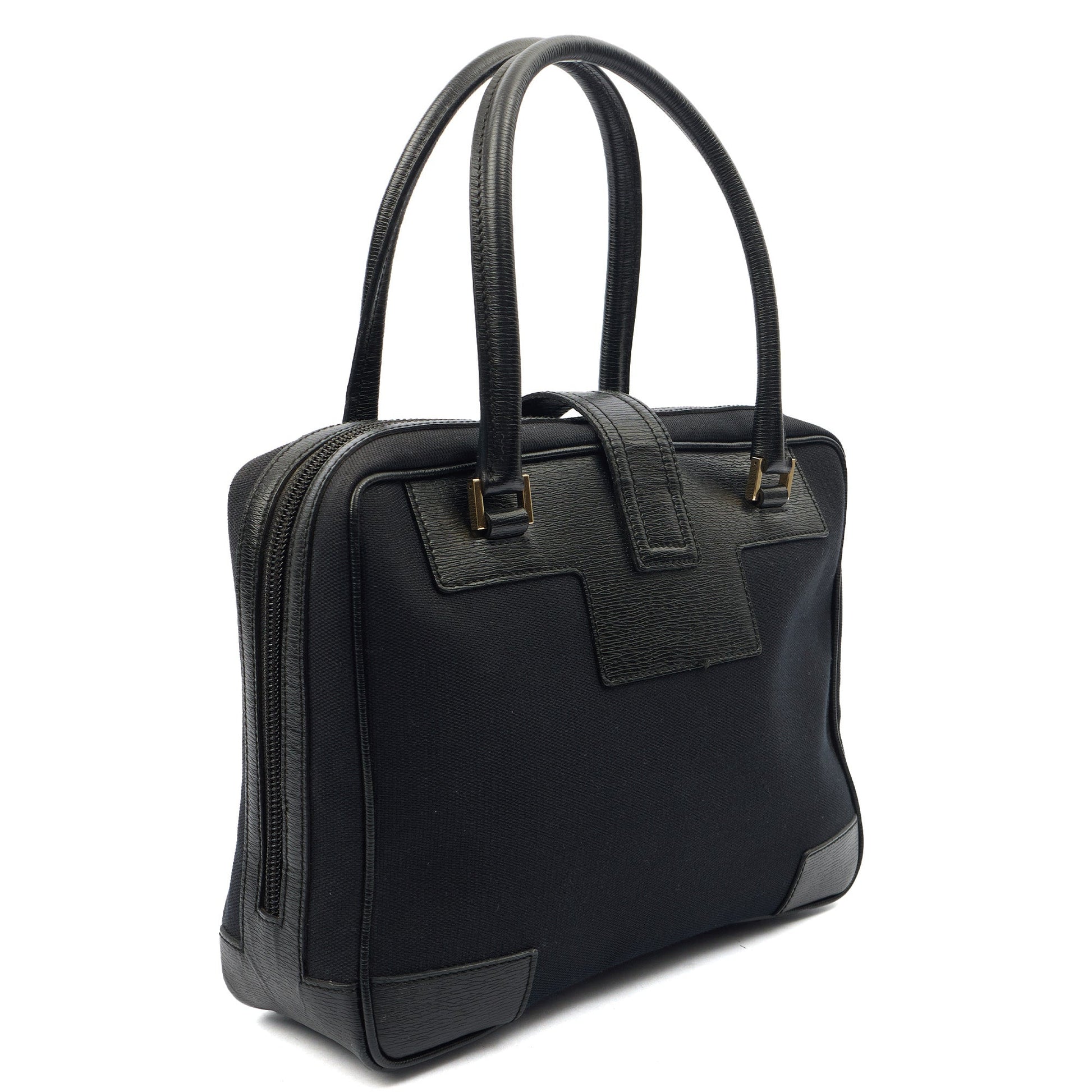 Gucci Shoulder Bag Shoulder Bag in Black, Fabric — Side View
