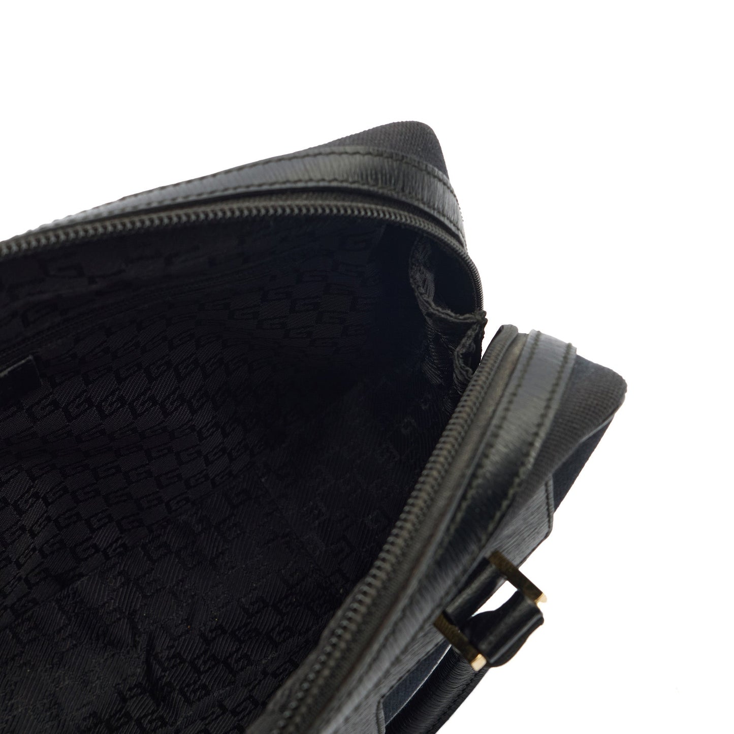 Gucci Shoulder Bag Shoulder Bag in Black, Fabric — Detail View