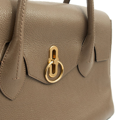 Mulberry Tote Seaton in Clay, Calfskin Leather — Lifestyle View