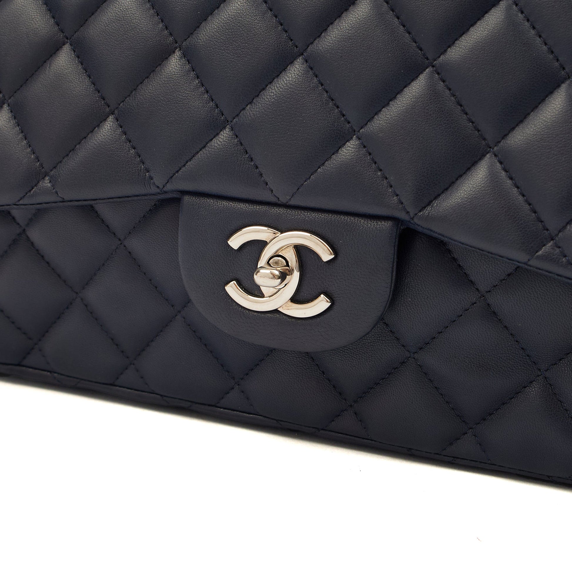Chanel Shoulder Bag Classic Single Flap - Maxi in Blue, Lambskin Leather CTR — Alternate View 15