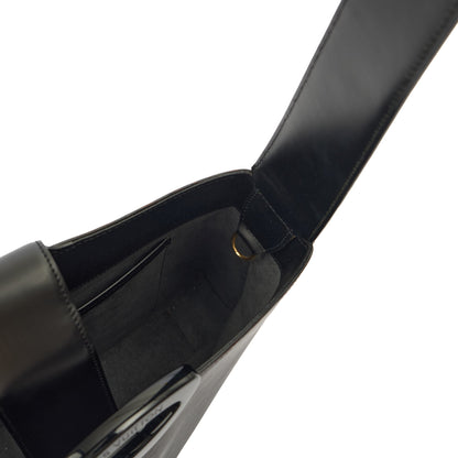 Louis Vuitton Shoulder Bag Reverie in Black, Leather — Alternate View 7