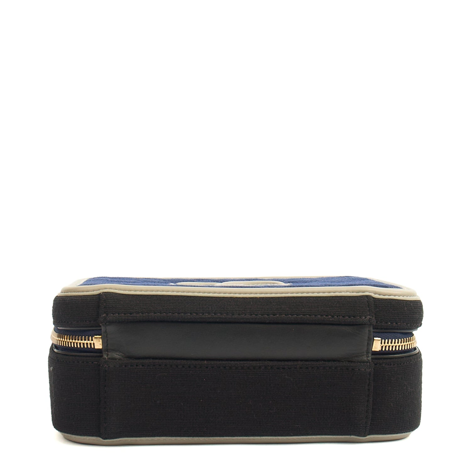 Chanel Shoulder Bag CC Filigree Vanity Case in Blue, Fabric — Alternate View 20