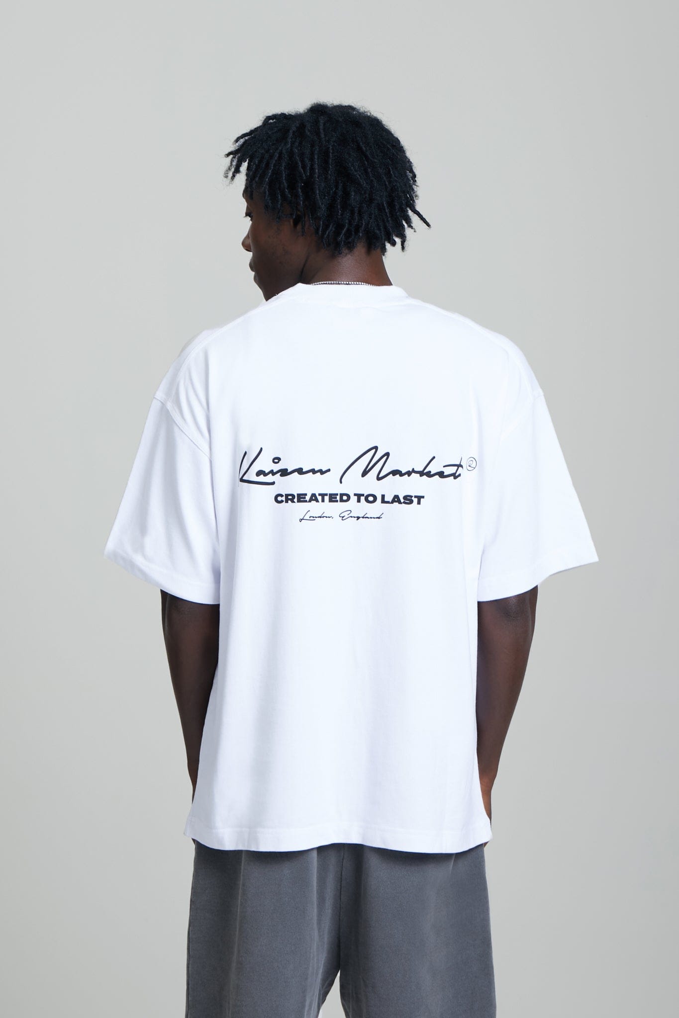 KAIZEN MARKET AUTOGRAPH TEE WHITE — SMALL — Side View