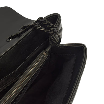 Saint Laurent Shoulder Bag Lou Lou - Medium in Black, Leather — Detail View