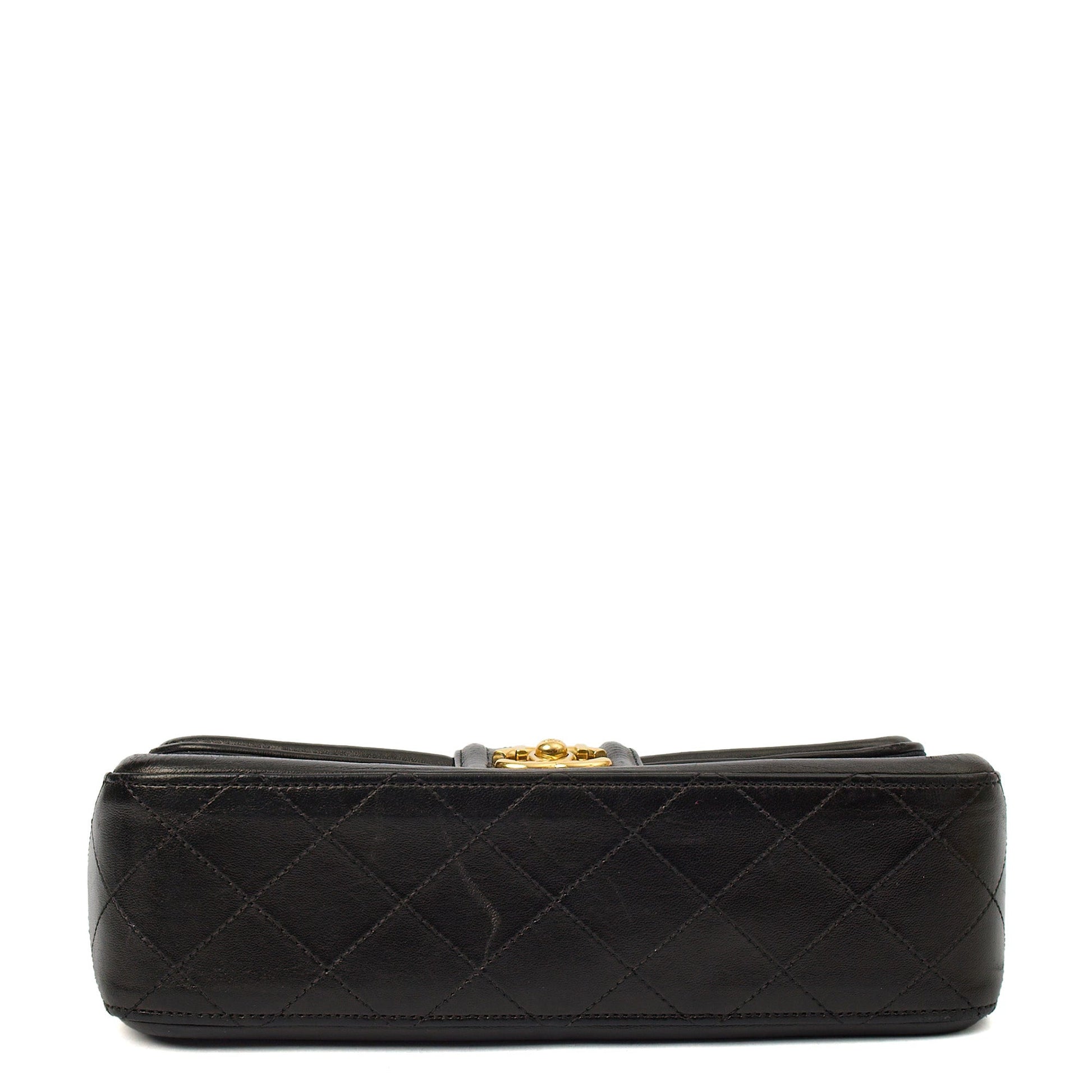 Chanel Shoulder Bag Timeless Single Flap in Navy, Lambskin Leather — Detail View