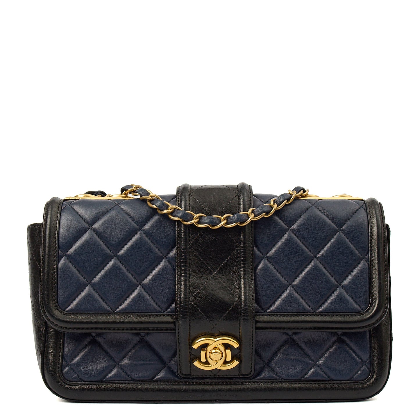 Chanel Shoulder Bag Timeless Single Flap in Navy, Lambskin Leather — Front View