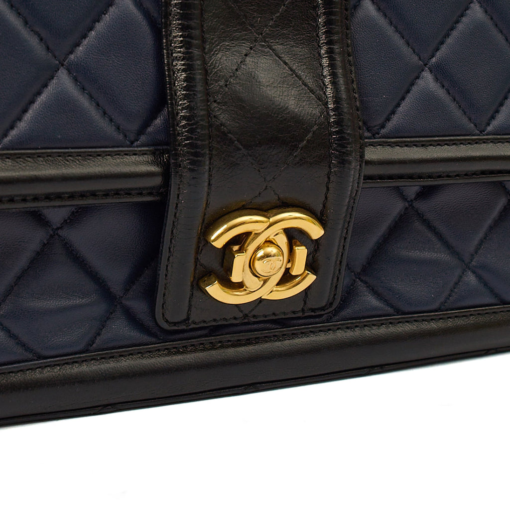 Chanel Shoulder Bag Timeless Single Flap in Navy, Lambskin Leather — Side View