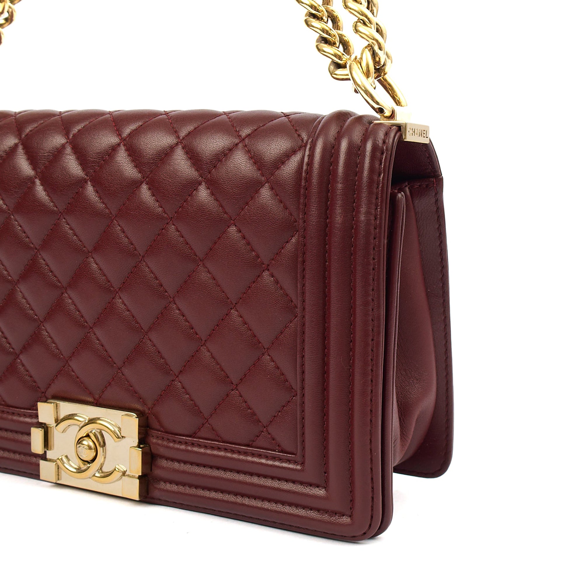 Chanel Shoulder Bag Boy - Medium in Red, Calfskin Leather — Alternate View 7