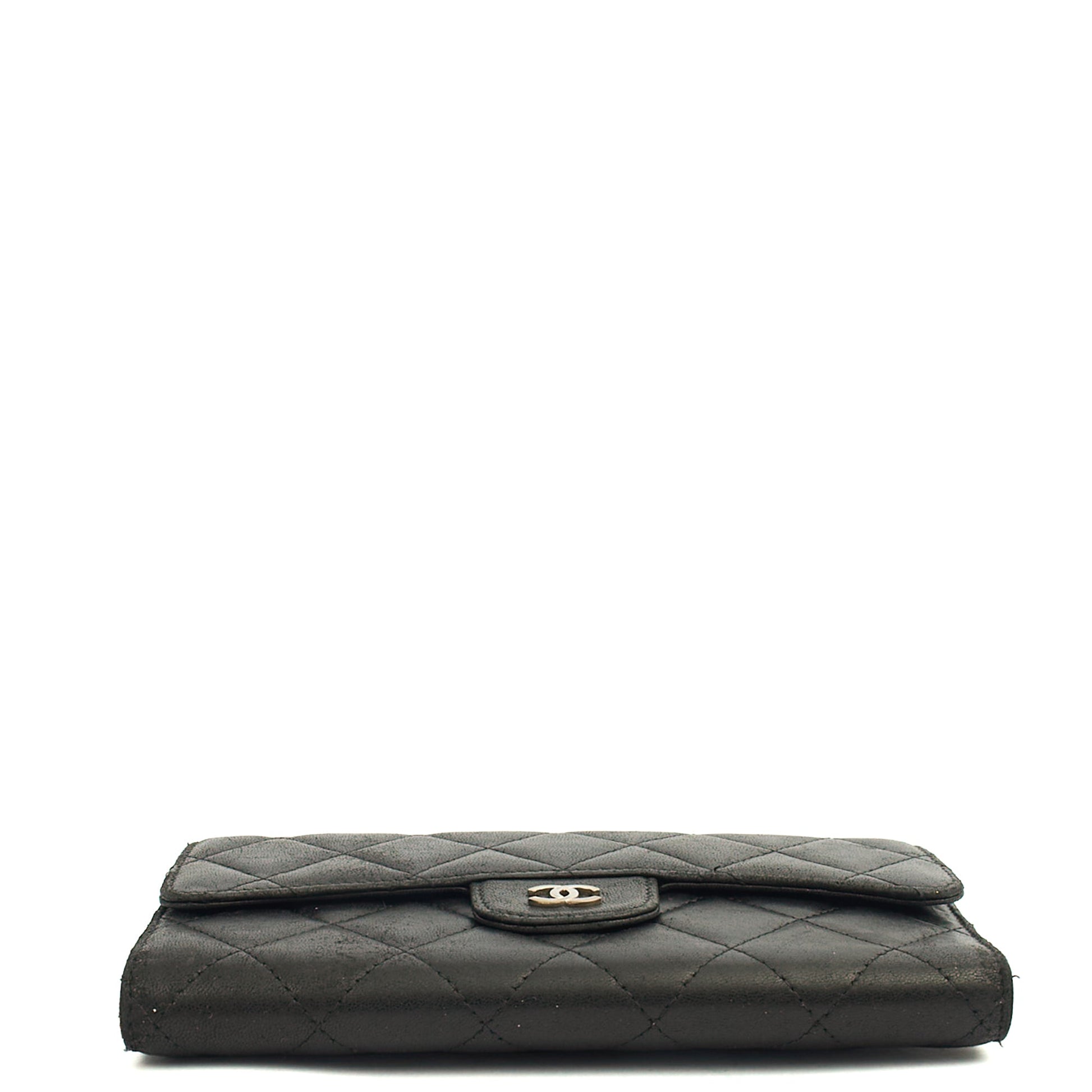 Chanel Purse Classic Long Flap Wallet in Black, Lambskin Leather — Detail View