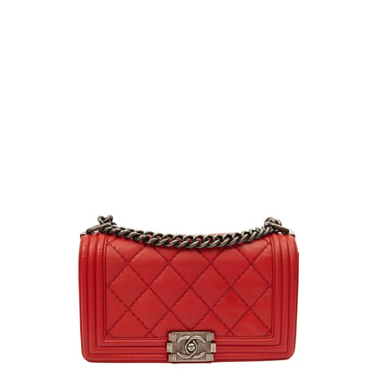 Chanel Shoulder Bag Boy - Medium in Red, Calfskin Leather — Alternate View 9