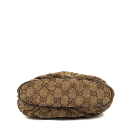 Gucci Mini Bag Pochette in Brown, GG Canvas — Detail View