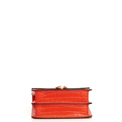 Mulberry Medium Harlow in Hibiscus , Exotic Effect Leather — Detail View