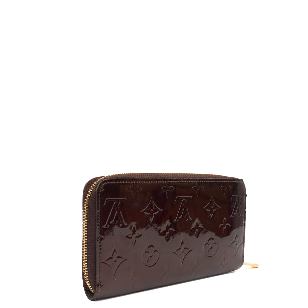 Louis Vuitton Purse Emilie Wallet in Amarante, Vernis — Back View