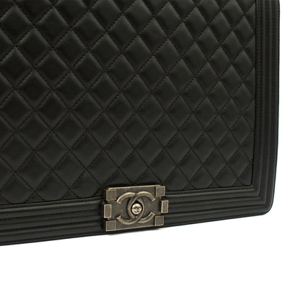 Chanel Shoulder Bag Boy - Large in Black, Calfskin Leather — Alternate View 16