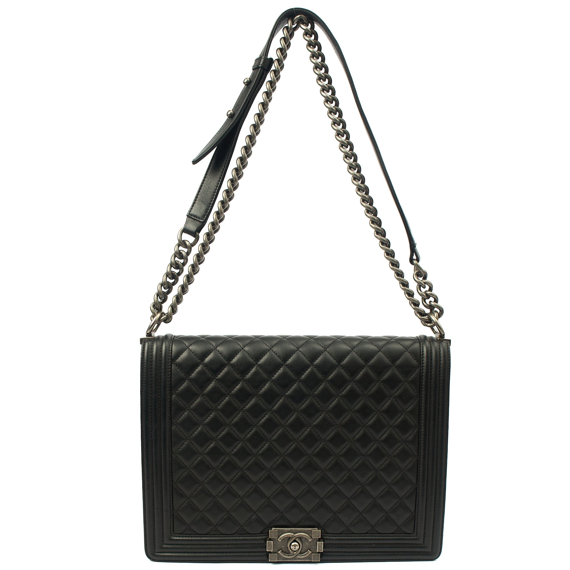 Chanel Shoulder Bag Boy - Large in Black, Calfskin Leather — Detail View