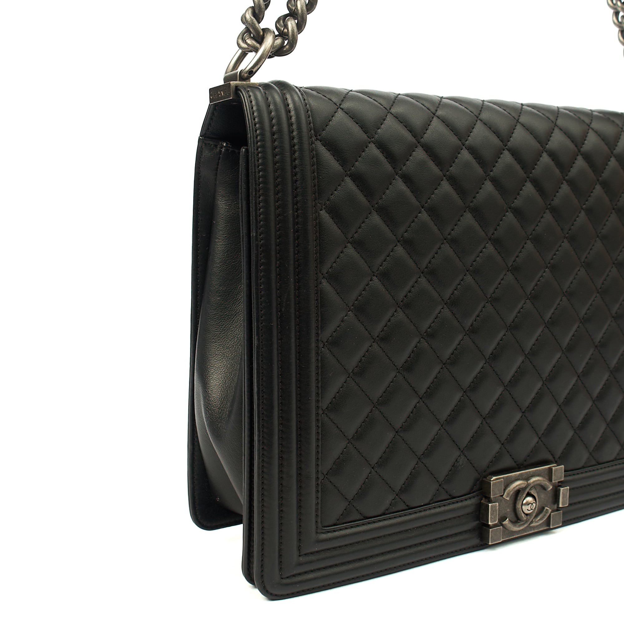 Chanel Shoulder Bag Boy - Large in Black, Calfskin Leather — Alternate View 9