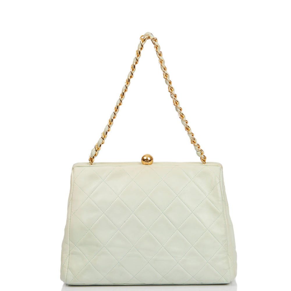 Chanel Shoulder Bag Clutch in Green, Lambskin Leather — Alternate View 21
