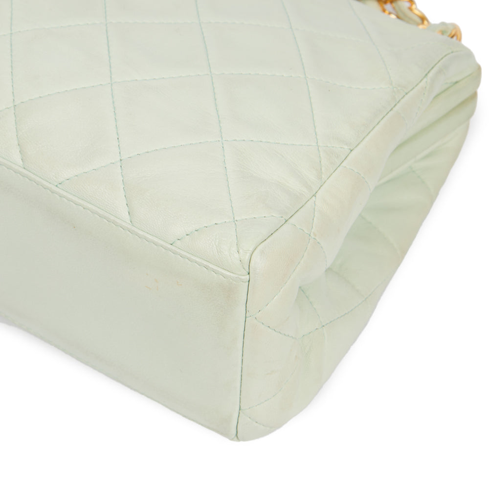 Chanel Shoulder Bag Clutch in Green, Lambskin Leather — Alternate View 17