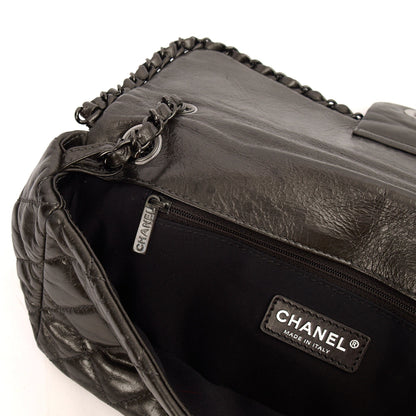 Chanel Shoulder Bag Flap Bag in Metallic, Calfskin Leather — Alternate View 11