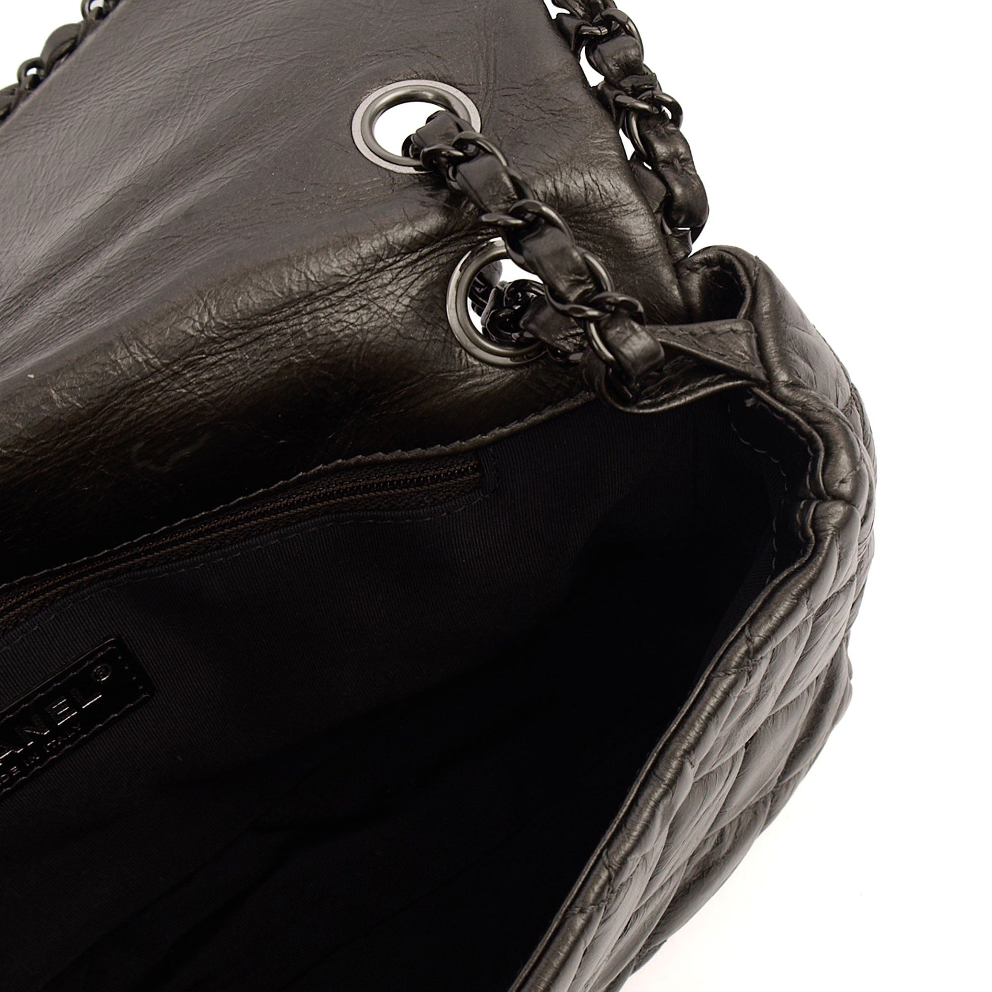 Chanel Shoulder Bag Flap Bag in Metallic, Calfskin Leather — Alternate View 10