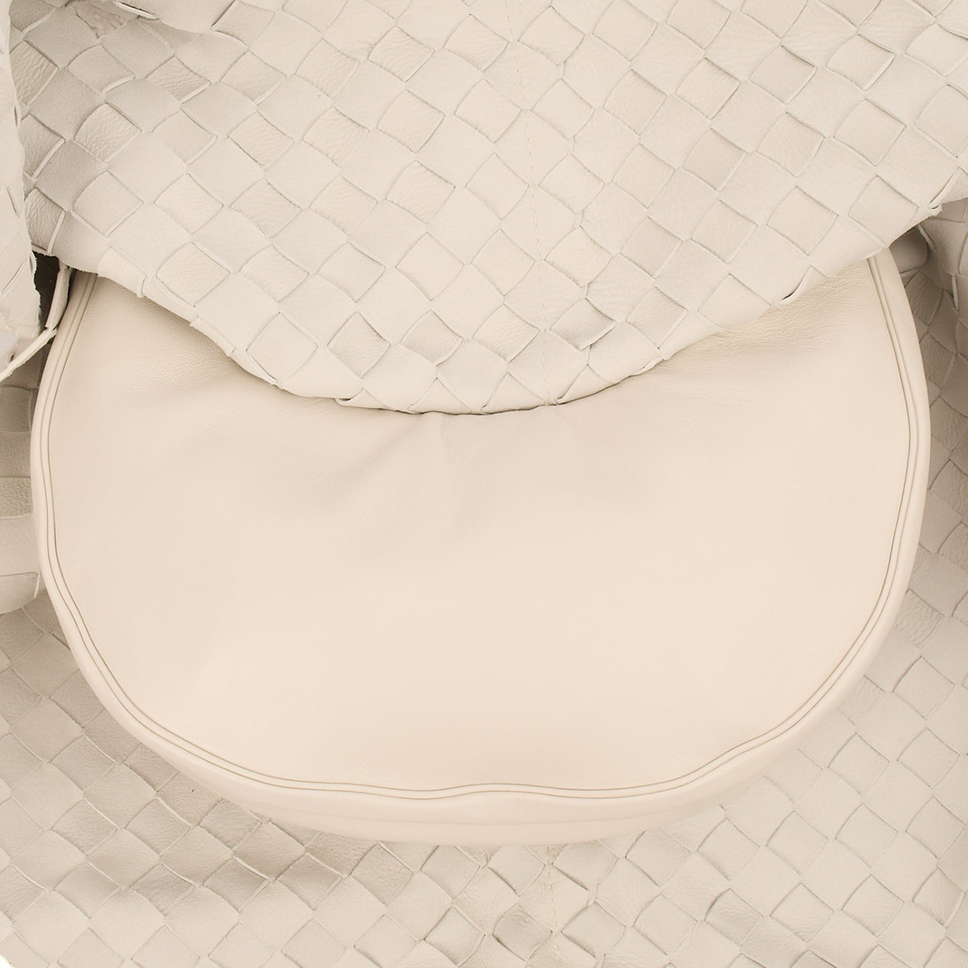 Bottega Veneta Tote Foulard in White, Intrecciato Nappa — Detail View