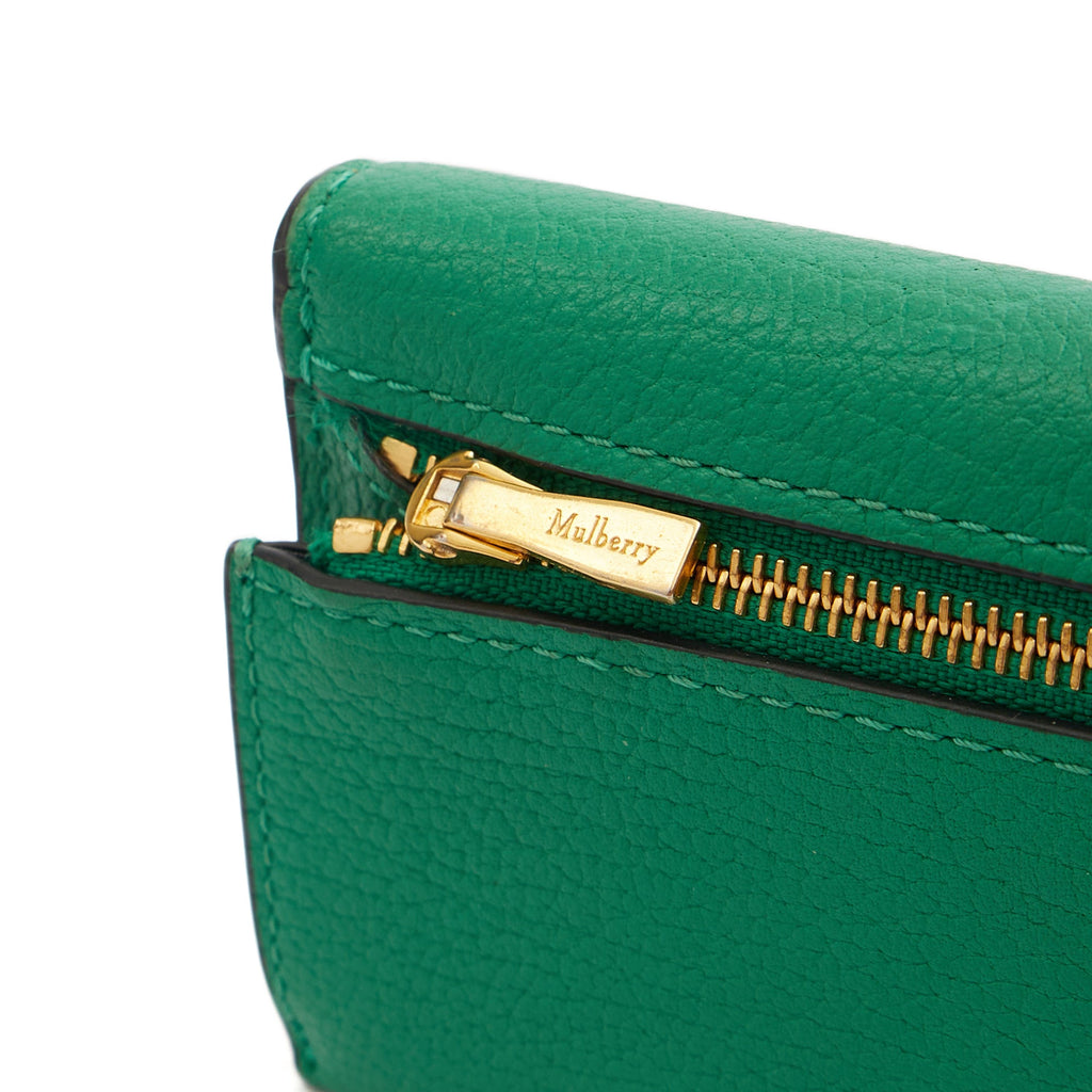 Mulberry Wallet Sadie Wallet in Green, Calfskin Leather — Detail View