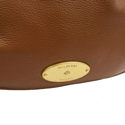 Mulberry Tote Mitzy Tote in Oak, Calfskin Leather — Lifestyle View