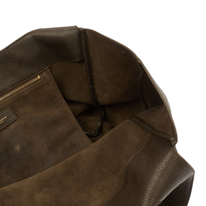 Saint Laurent Shoulder Bag Le 5 À 7 Hobo in Green, Leather — Lifestyle View