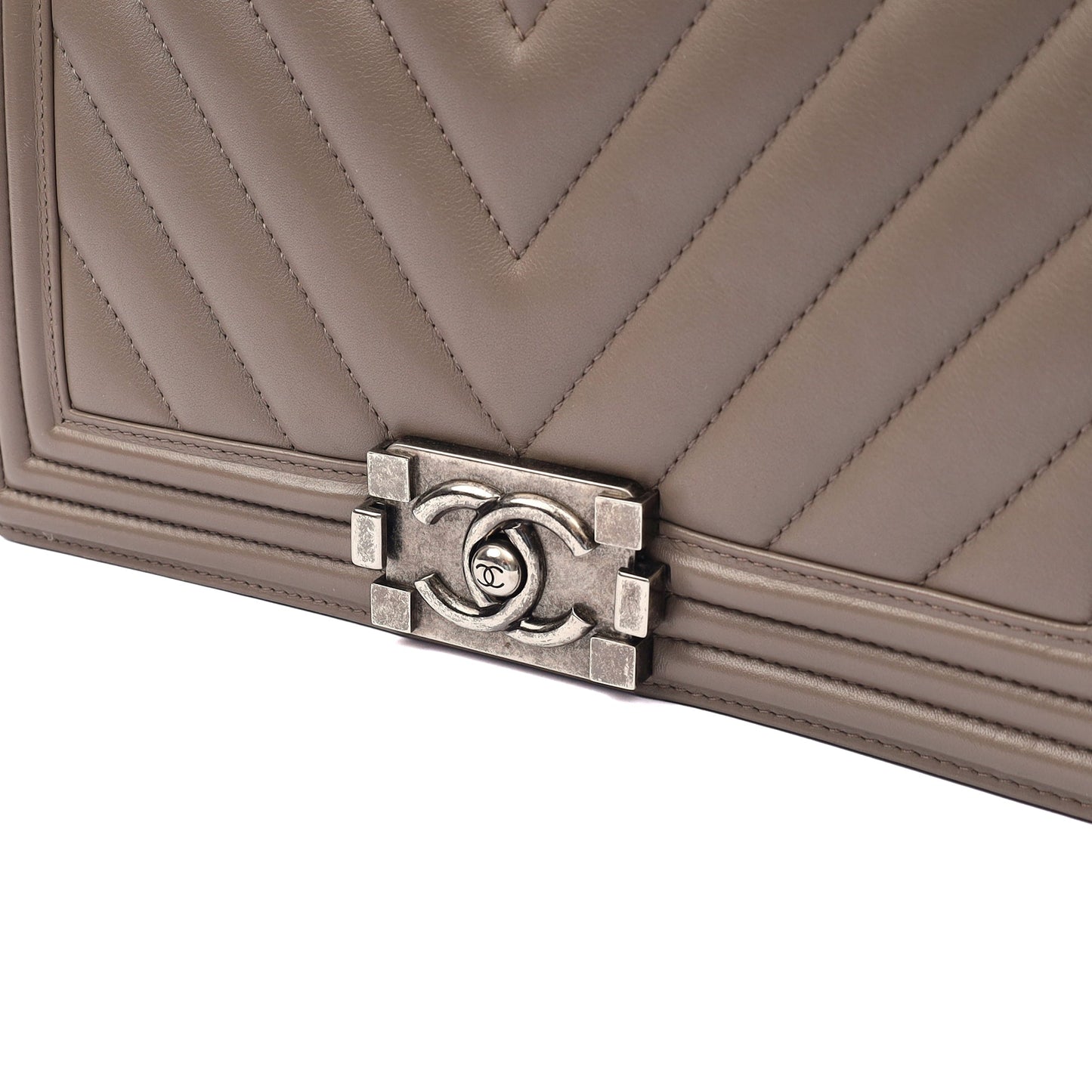 Chanel Shoulder Bag Boy - Medium in Grey, Calfskin Leather — Alternate View 24