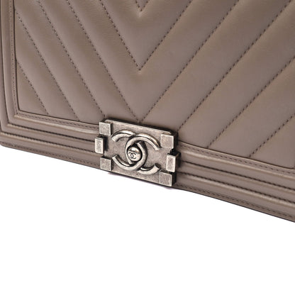 Chanel Shoulder Bag Boy - Medium in Grey, Calfskin Leather — Alternate View 24