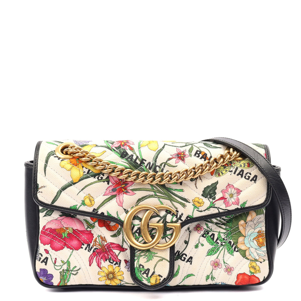 Gucci Shoulder Bag Marmont Shoulder Flap Bag - Medium in Multi, Fabric — Front View