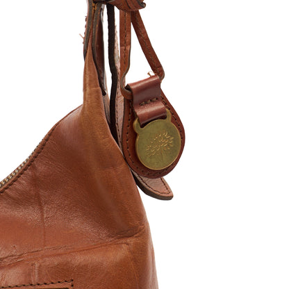Mulberry Shoulder Bag Vintage Shoulder Bag in Oak, invalid — Lifestyle View