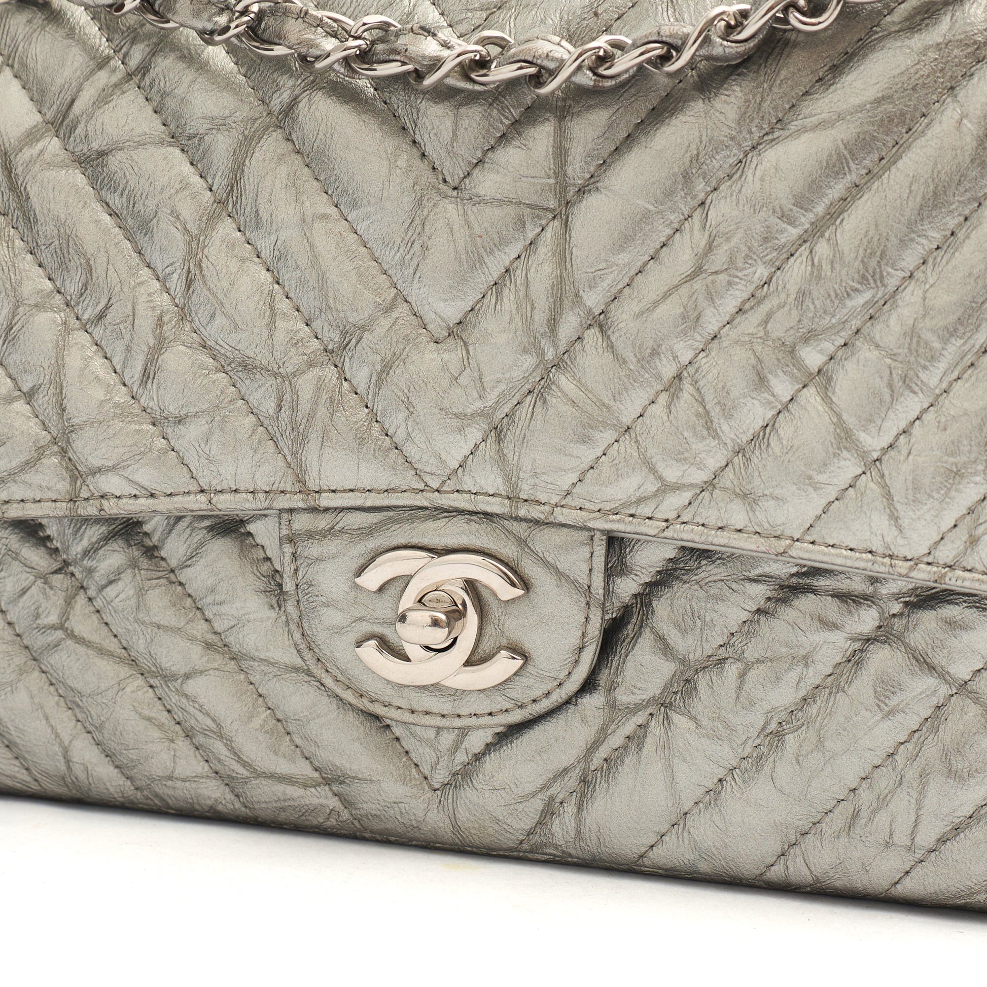 Chanel Shoulder Bag Classic Double Flap - Medium in Metallic, Patent Leather — Alternate View 12
