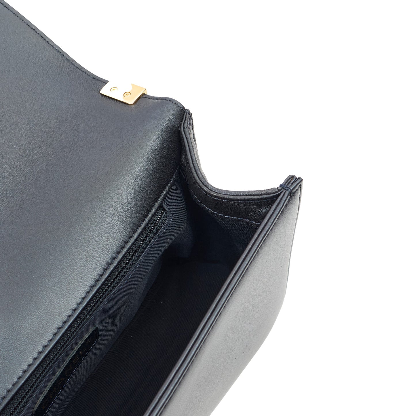 Chanel Shoulder Bag Boy - New Medium in Blue, Leather — Alternate View 9