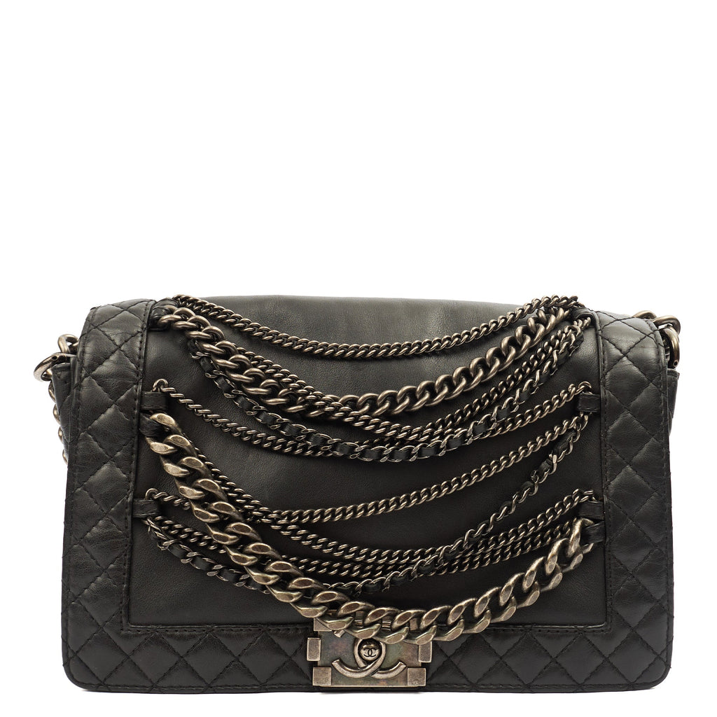 Chanel Shoulder Bag Boy - Medium in Black, Calfskin Leather — Front View