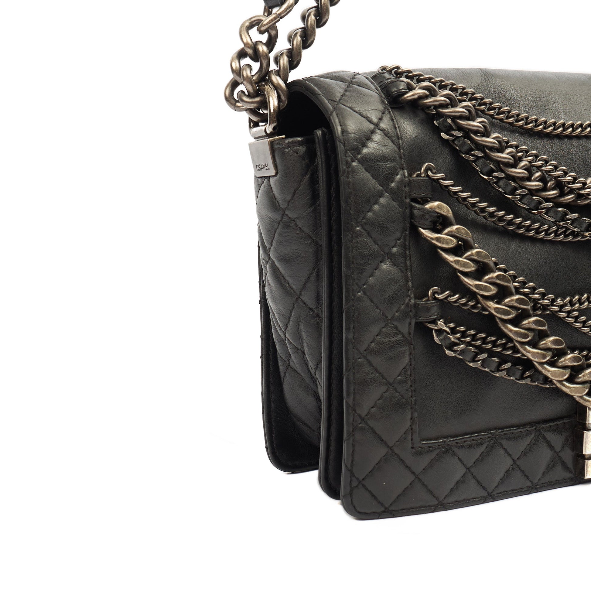Chanel Shoulder Bag Boy - Medium in Black, Calfskin Leather — Alternate View 10