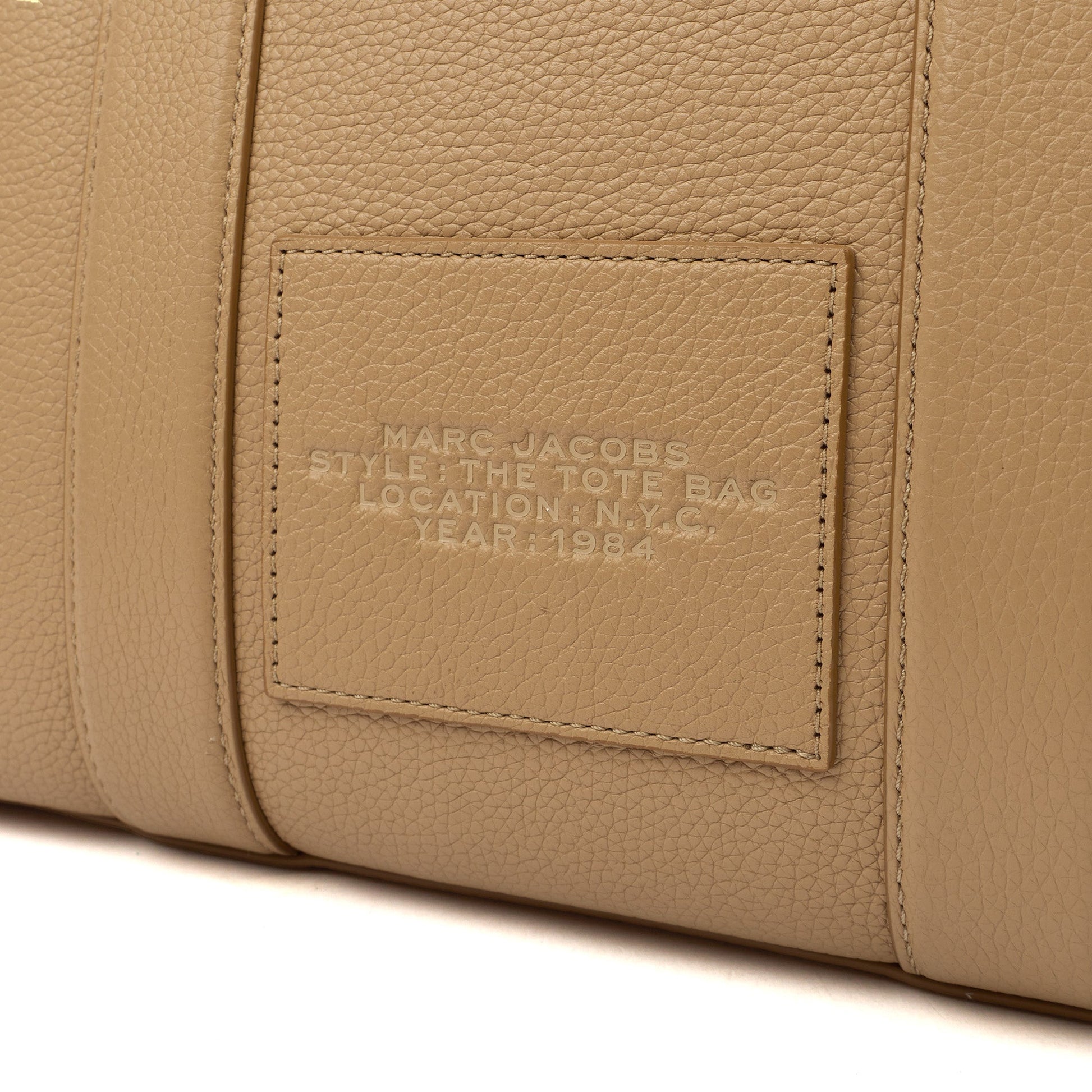 Marc Jacobs Tote The Tote Bag in camel, Leather — Alternate View 10