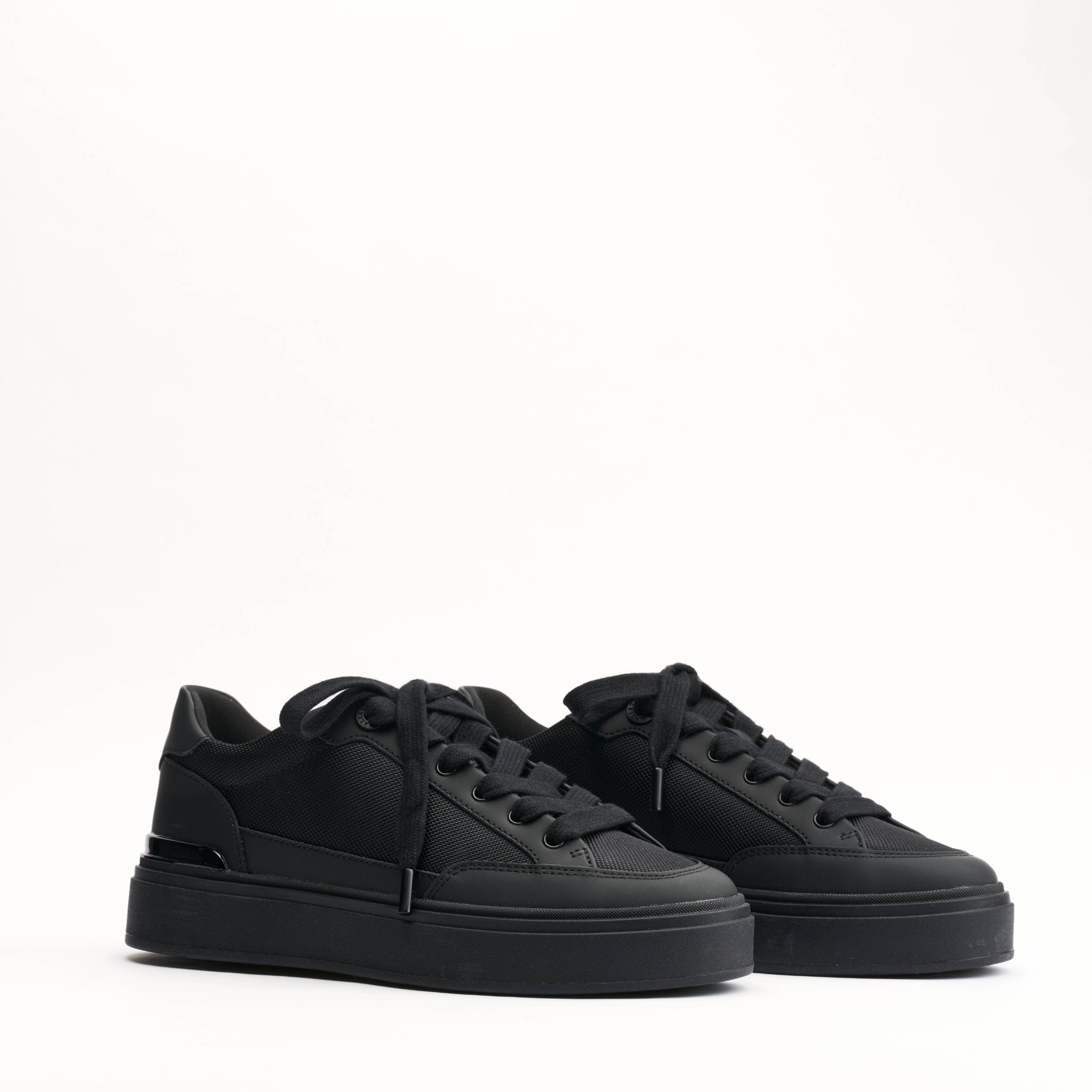 MALLET Lansbury Men's Black Leather & Nylon Trainers — UK 05 — Size Black — Side View