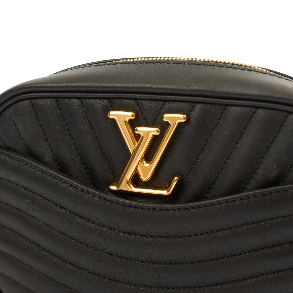 Louis Vuitton Cross Body New Wave PM Chain Bag  in Black, Leather — Detail View