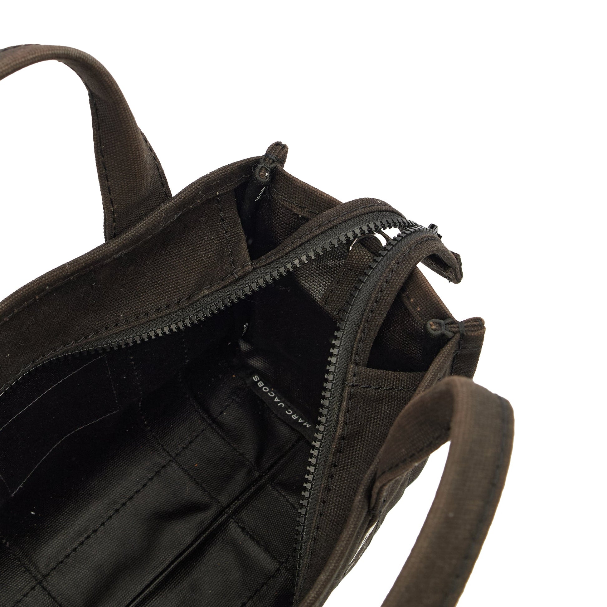 Marc Jacobs Tote The Tote Bag in tonal black, Fabric — Alternate View 11