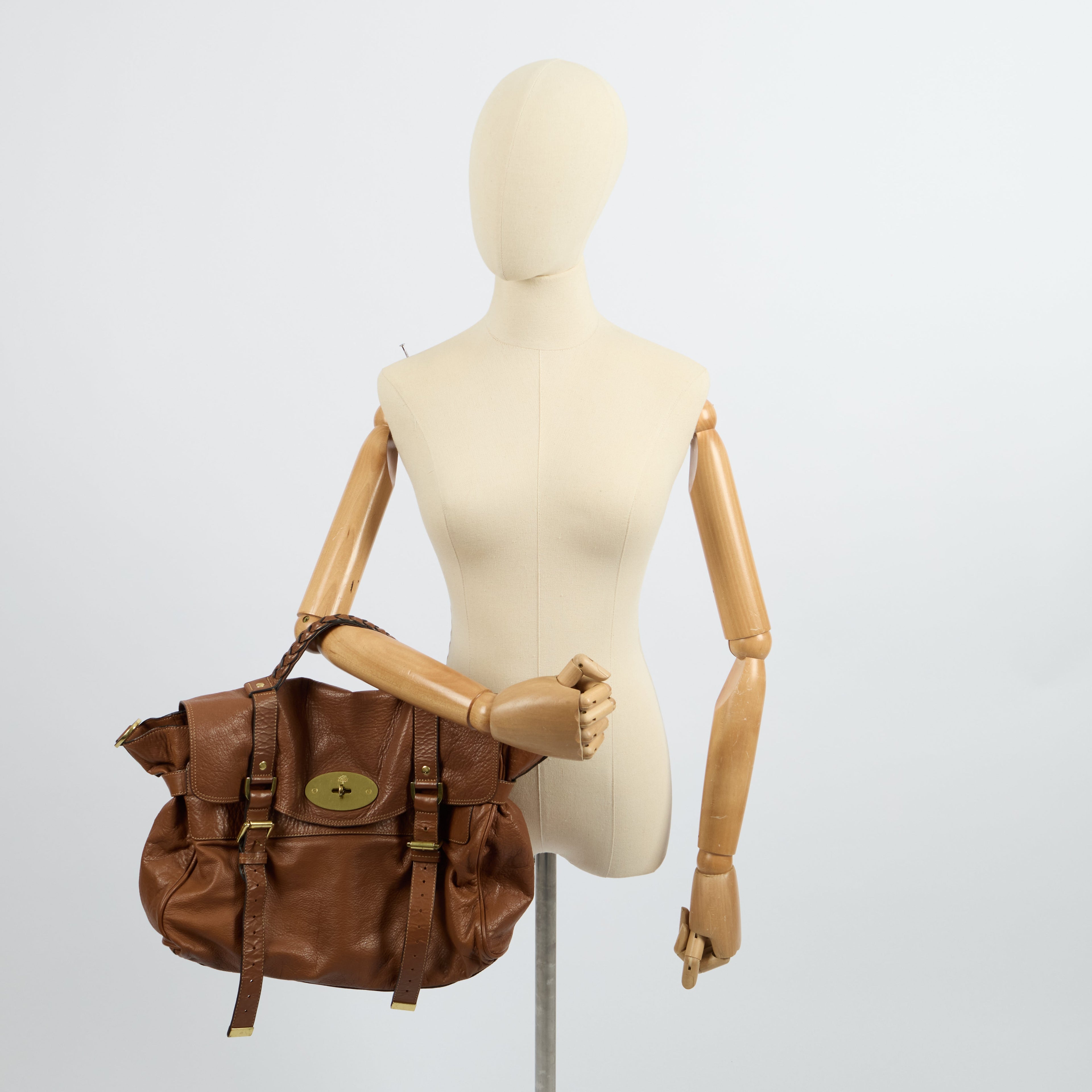 Mulberry Satchel Alexa in Oak, Leather — Side View