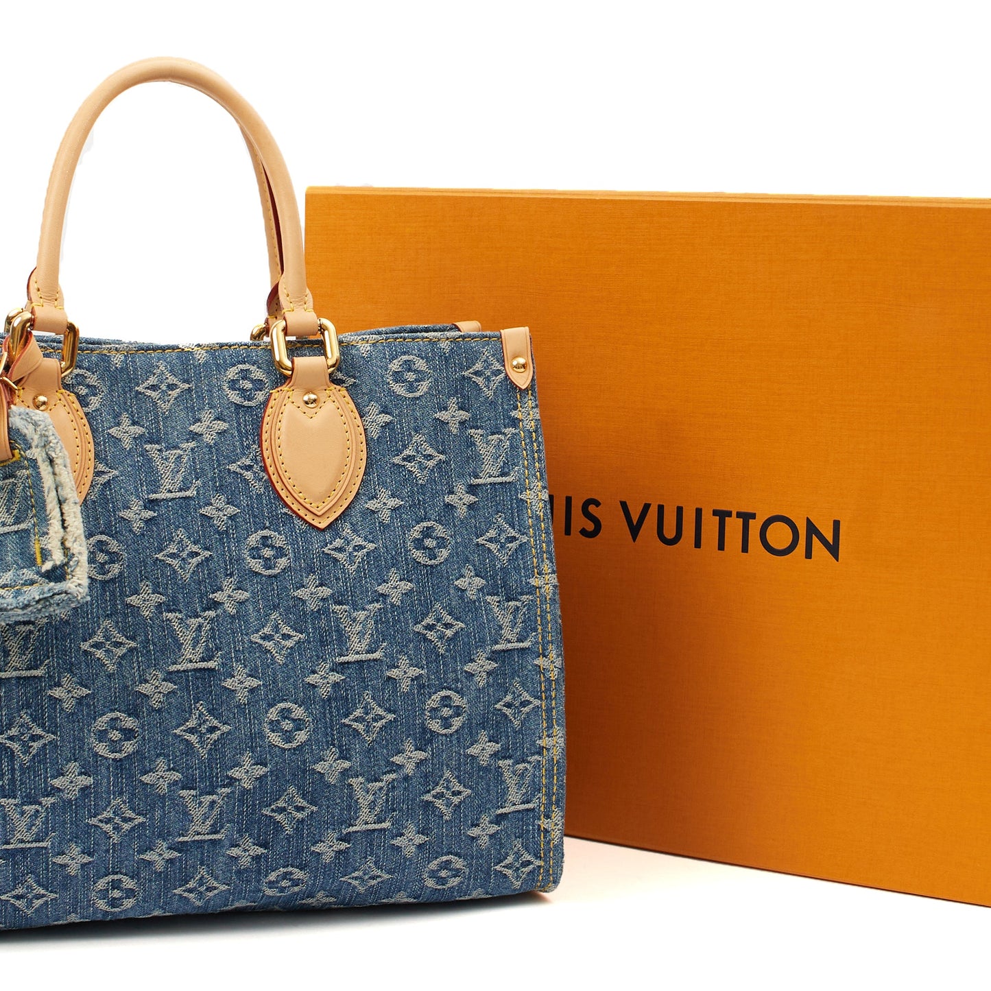 Louis Vuitton Tote On The Go MM in Denim, Leather — Lifestyle View